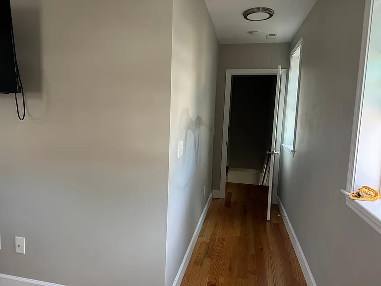 297 Bainbridge St — Photo 12