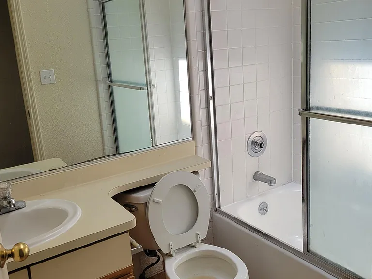 27 Randolph St #C — Photo 8