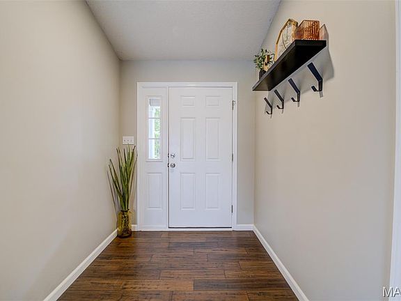 2nd image of 4078 Jessica Dr
