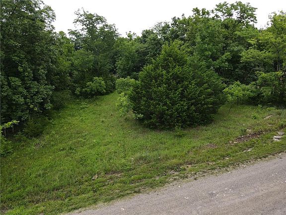 4th image of 250 Fawn Valley Dr