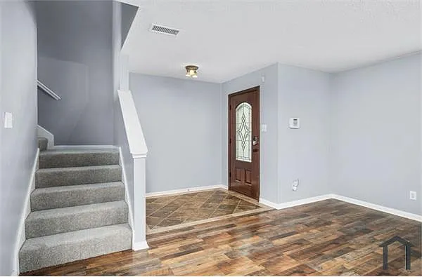 Building Photo - 7018 Echo Pines Dr