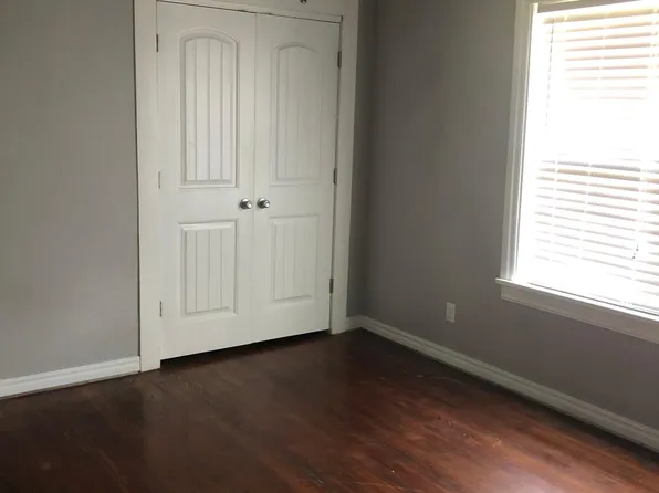 411 N Roosevelt Ave W, Sand Springs, OK 74063