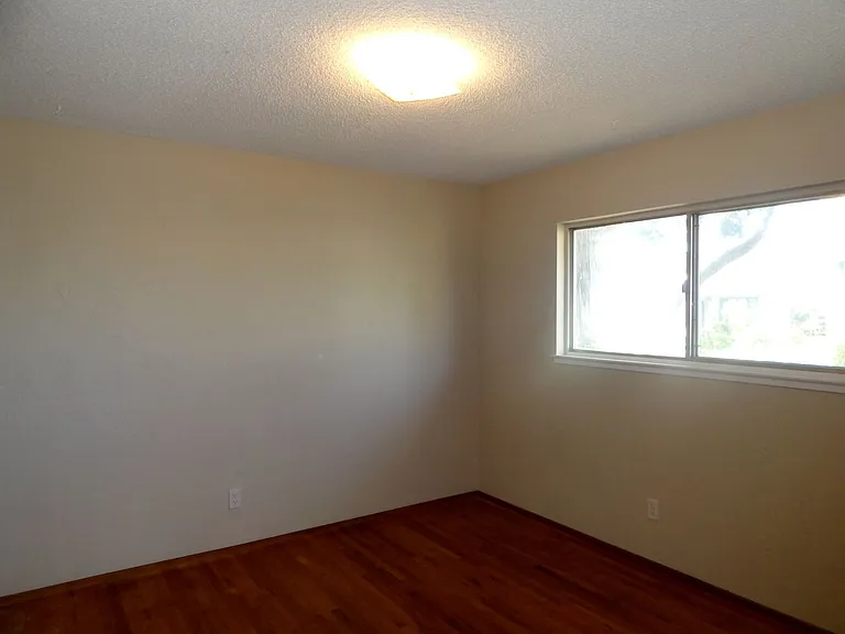 1395 Olympus Dr — Photo 7