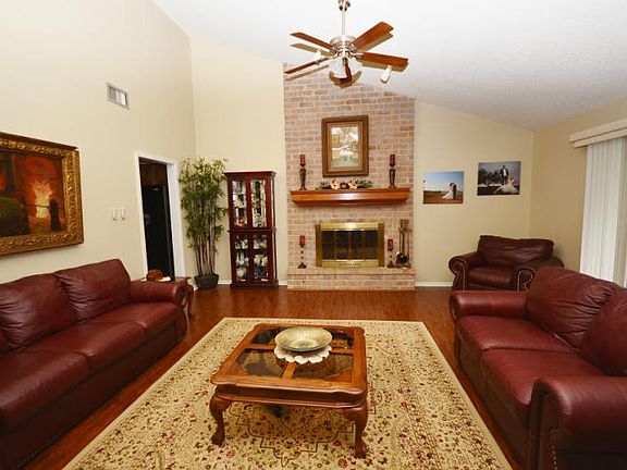 2nd image of 5806 Crestgrove Dr