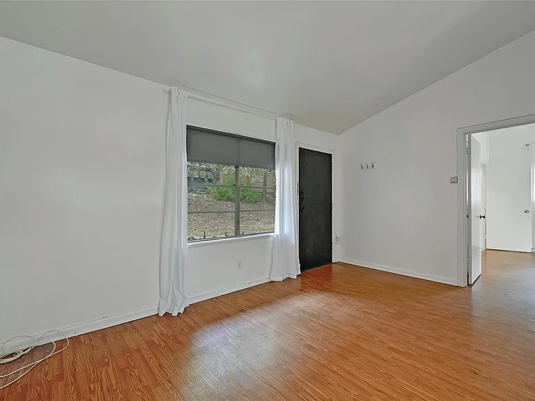 515 Pecan Grove Rd #A — Photo 4