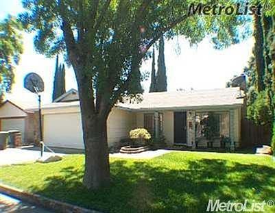 1st image of 802 Du Pont Dr