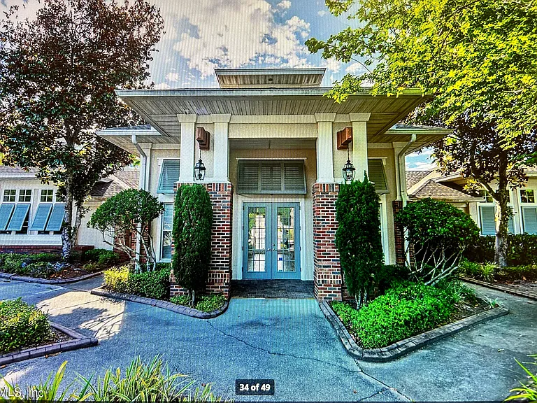 7801 Point Meadows Dr — Photo 27