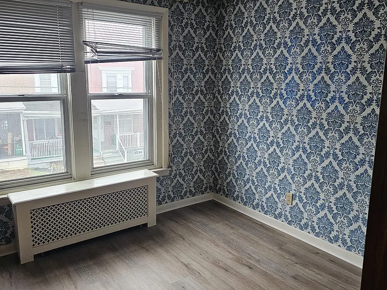 428 W Cedar St — Photo 11
