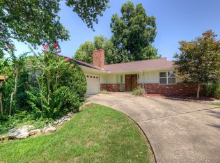 6915 E 67th St, Tulsa, OK 74133