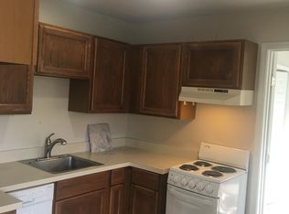 8 Grove St #2, Wellesley, MA 02482
