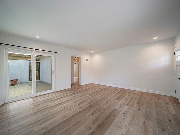5th image of 1812 Hardison Pl Suite 7