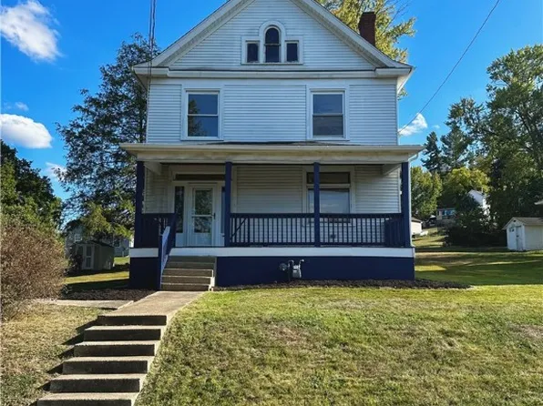 108 Hazel St, Bentleyville, PA 15314