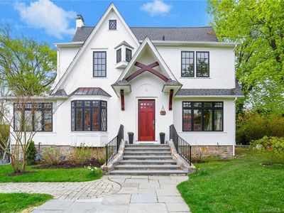 11 Sea Beach Drive, Stamford, CT, 06902
