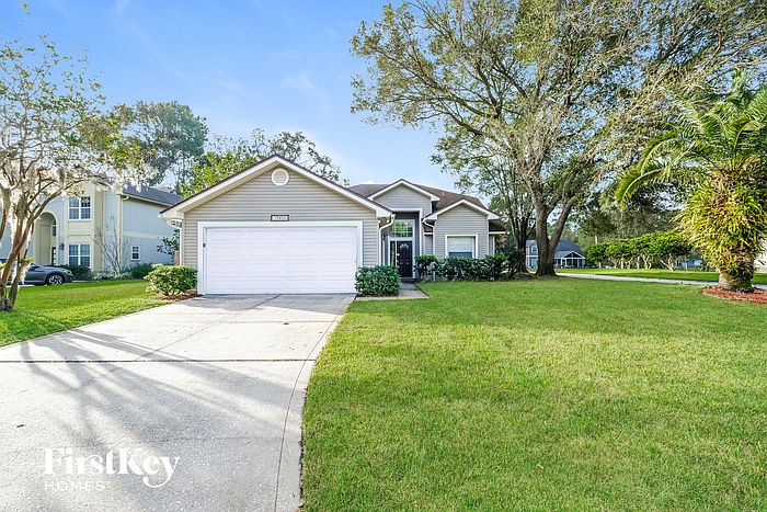 1st image of 12854 Daybreak Ct E