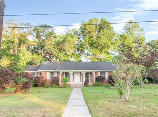 1017 Hillcrest Ln, Mobile, AL 36693