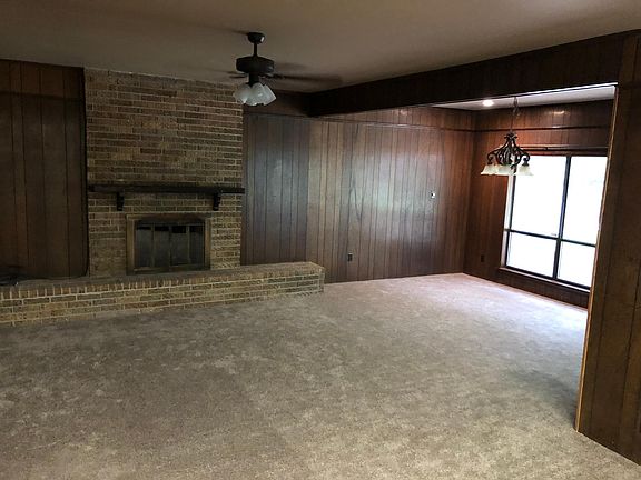 2nd image of 2218 Hobson Ave