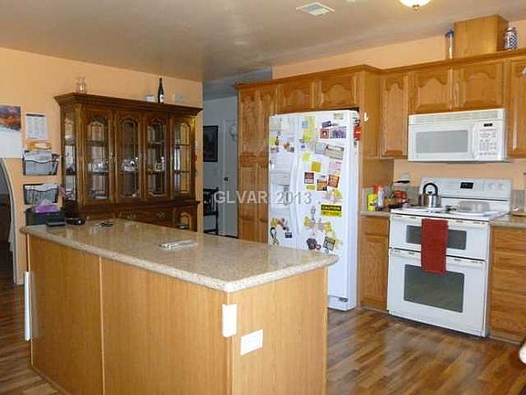 3rd image of 7954 Martingale Ln