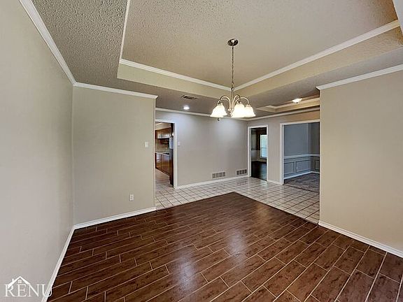 3rd image of 1413 Cobblestone Dr