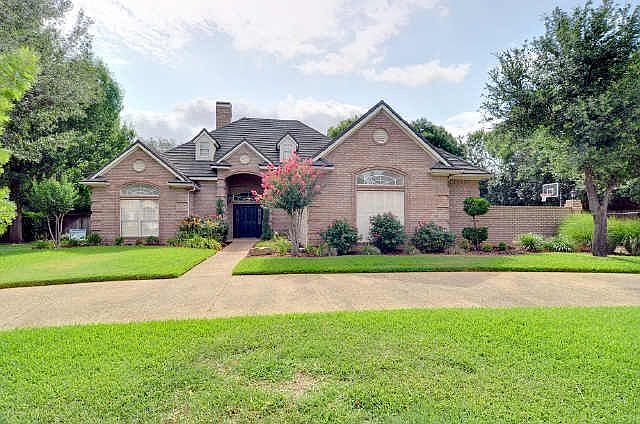 1st image of 4111 Carnation Dr