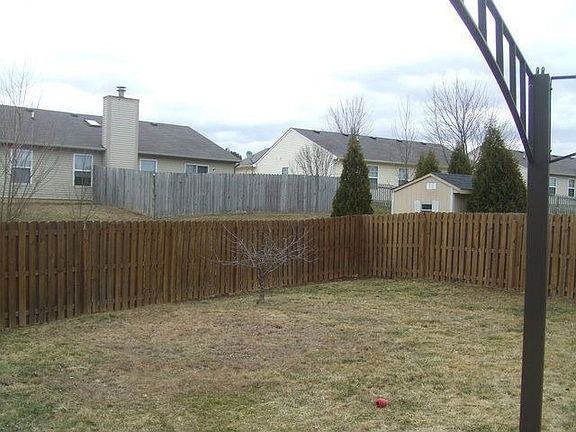 4th image of 423 S Bay Hill Ct
