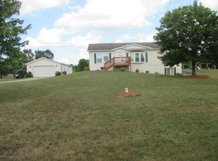 4159 Eaton River Trl, Eaton Rapids, MI 48827