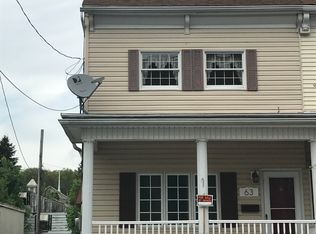 63 S Line St, Frackville, PA 17931