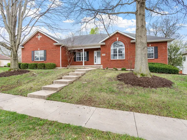 3800 Frontenac Pl, Columbia, MO 65203