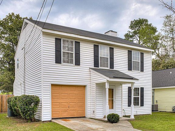 3rd image of 2219 Birnam Pl