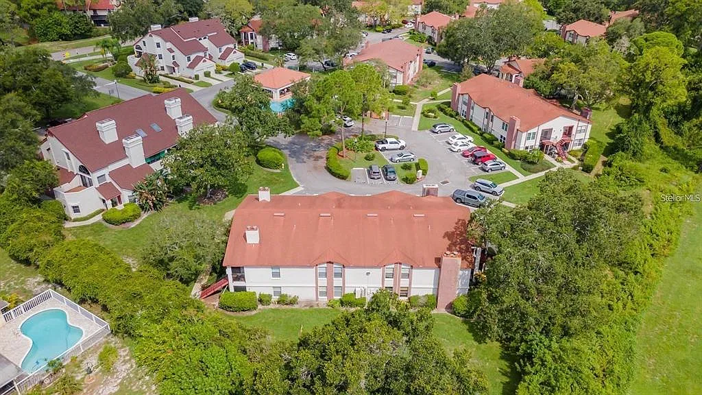 2 bed, 2.0 bath, 865 sqft, $1,650 — Photo 3
