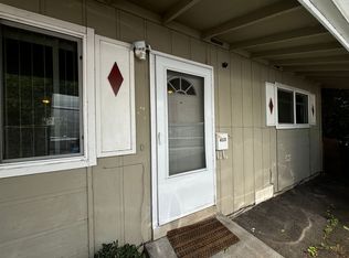 4033-4035 NE Mallory Ave, Portland, OR 97212