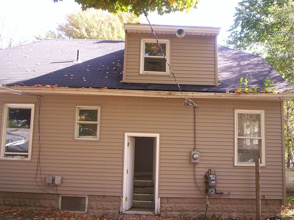 2nd image of 20909 Saint Francis St