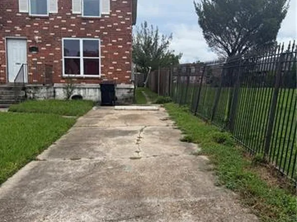 7061 Boston Dr, New Orleans, LA 70127