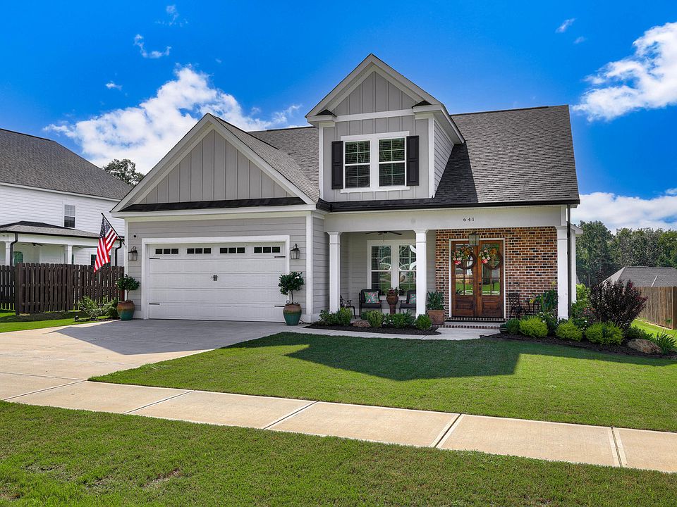 1st image of 641 River Oaks Lane