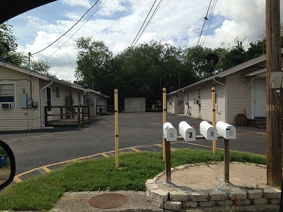 5th image of 306 E Catherine St APT 1