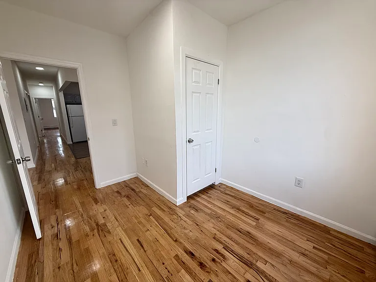 492 Kosciuszko St #2 — Photo 9