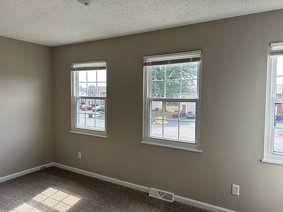 2nd image of 3212 Silvercreek Ave #B