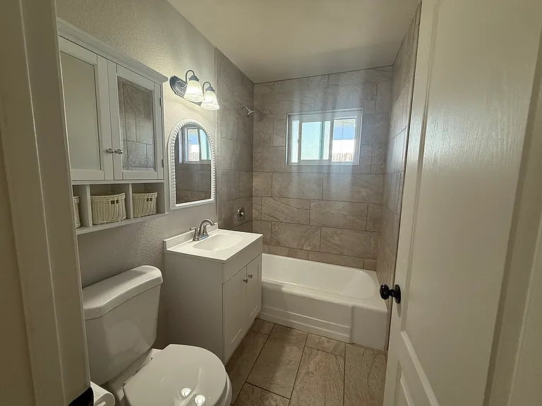 419 Lawrence Dr #B — Photo 18