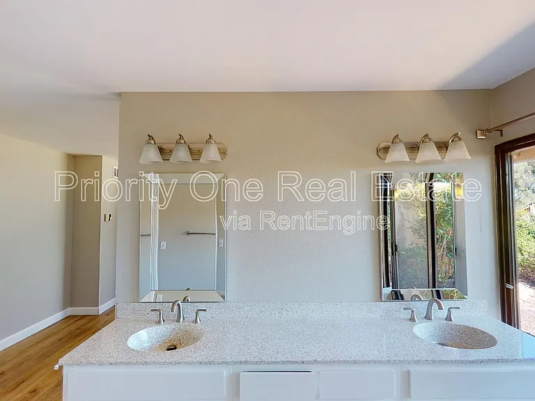 17410 Saint Andrews Dr — Photo 19
