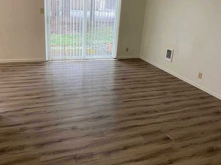 642 32nd Ave SE #5 — Photo 5