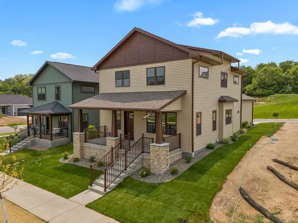 452 Gunderson Drive, Portage, WI 53901