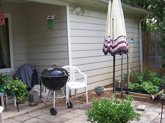 4th image of 902 Kilkenny Cir