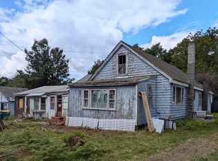 66 Old Milton Rd, Rochester, NH 03868