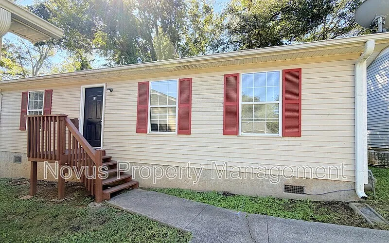 3 bed, 2.0 bath, 875 sqft, $1,025 — Photo 2