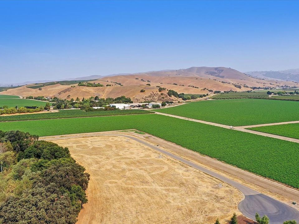 1st image of 307 Pacheco Creek Ln