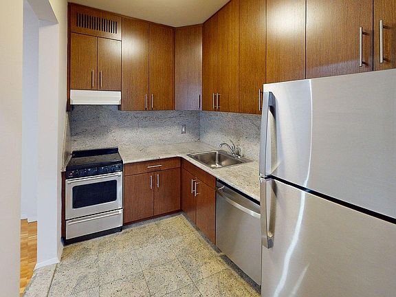 5th image of 284 Mott St APT 7P
