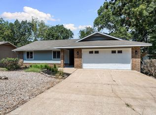 7 Whitwick Ln, Bella Vista, AR 72715