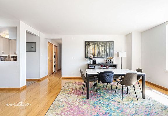 4th image of 2250 Broadway APT 16D