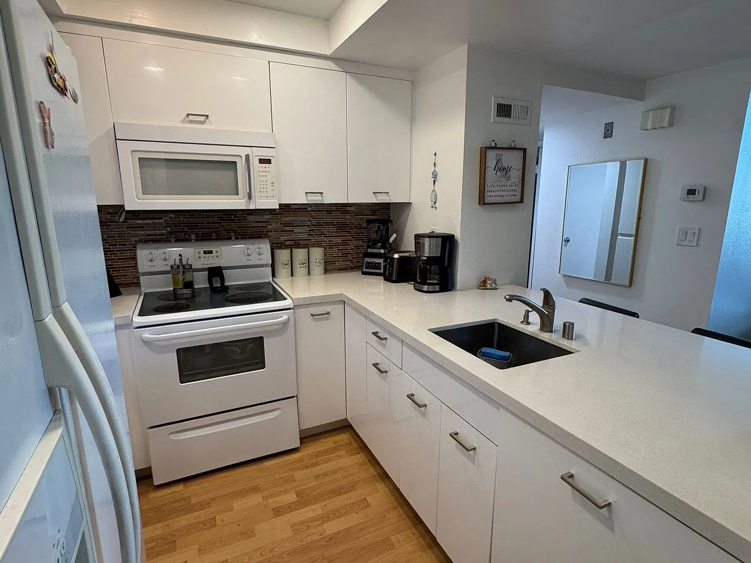 2 bed, 994 sqft, $2,550 — Photo 4