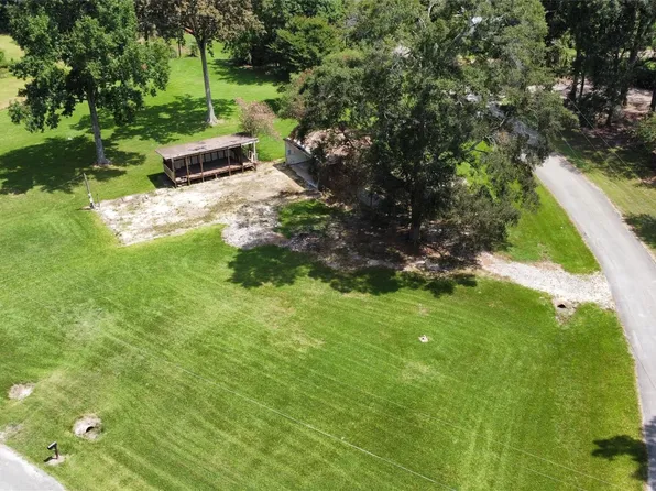 243 County Road 4323, Dayton, TX 77535