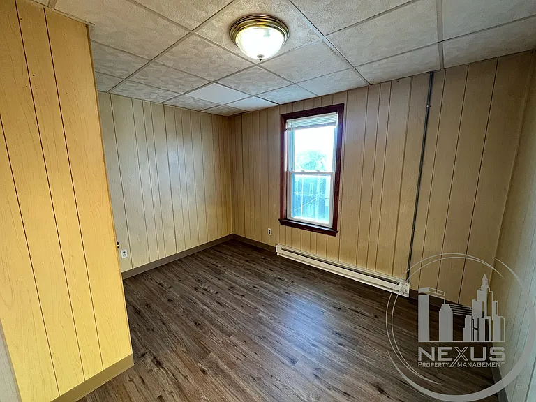  127 Burnside Ave 2ndFlr 2B/1B FreshPaint Spacious NewerFloors PetsOK — Photo 16